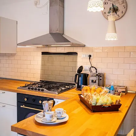 A Casa Bed & Breakfast Cava De' Tirreni